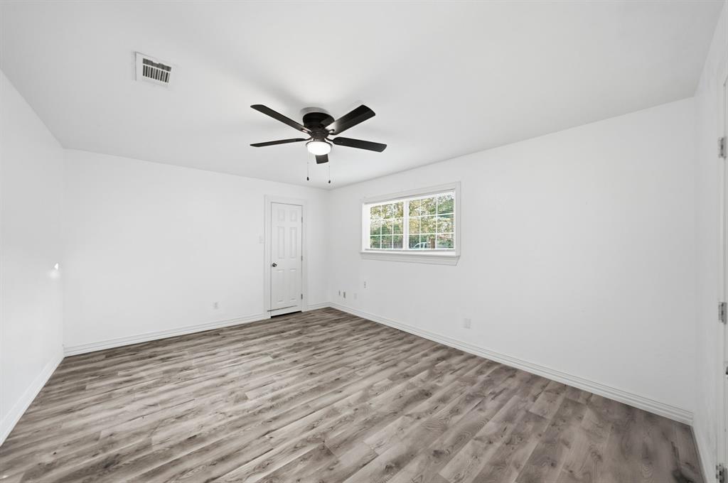 10124 Shayna Drive Property Photo 7