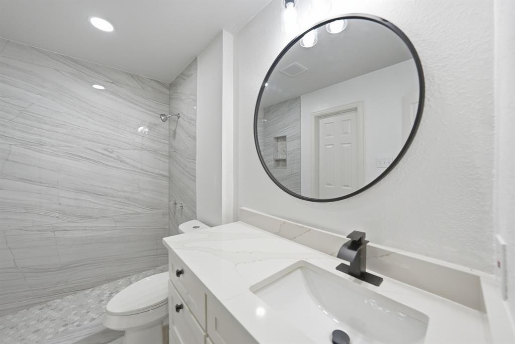 10124 Shayna Drive Property Photo 11