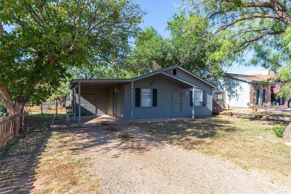 3126 S 4th Street Property Photo 3