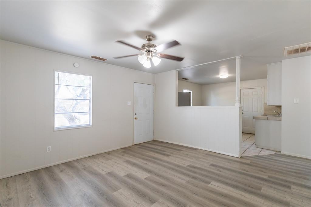 3126 S 4th Street Property Photo 5