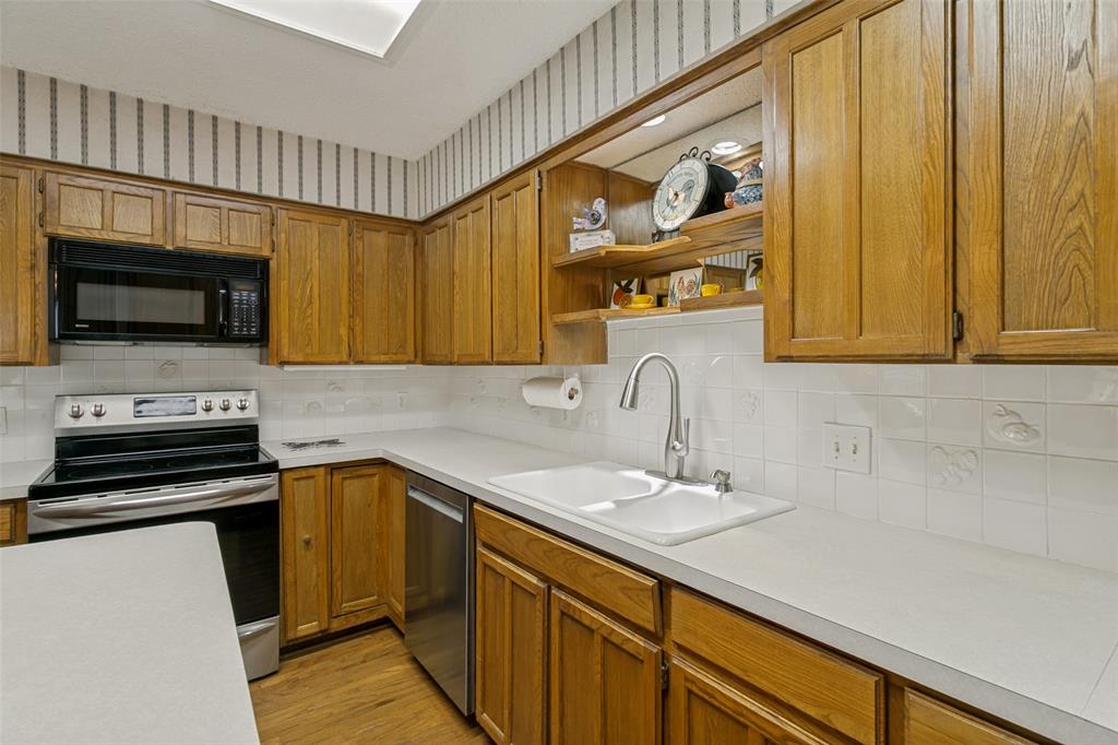 7917 Clear Brook Circle Property Photo 9