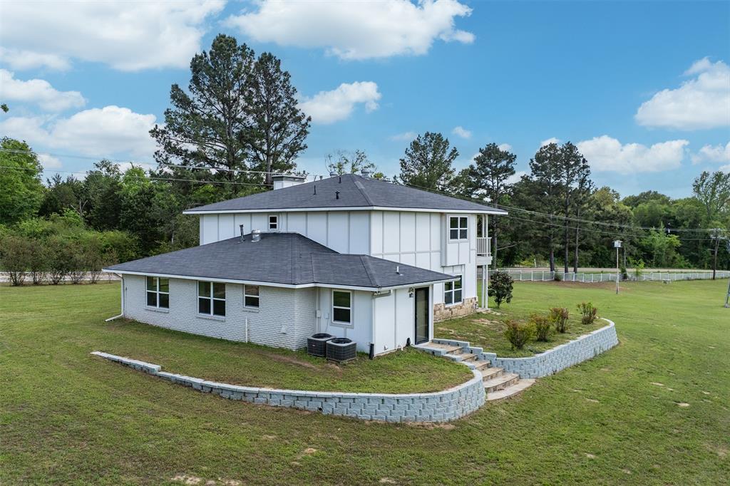 3672 Fm 1861 Property Photo 8