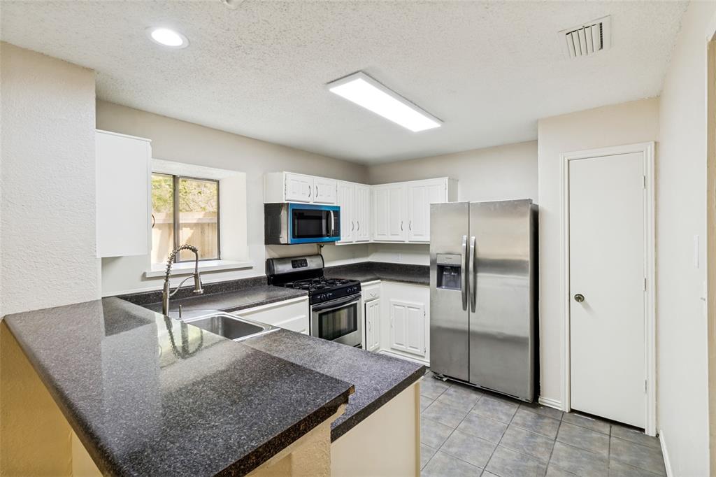 4710 Fallon Place Property Photo 9
