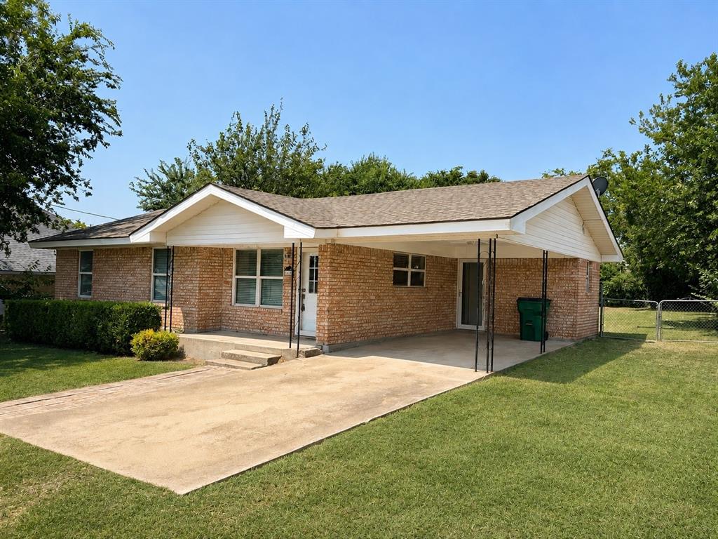 1607 Mcdonald Property Photo 3