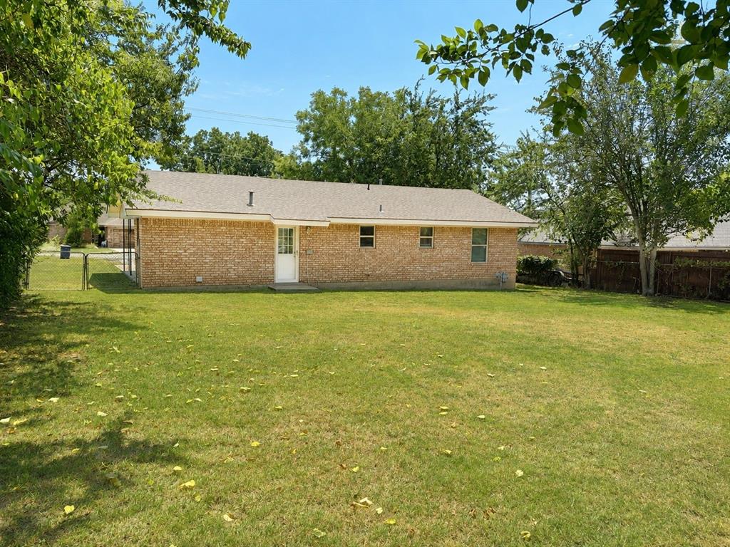 1607 Mcdonald Property Photo 16