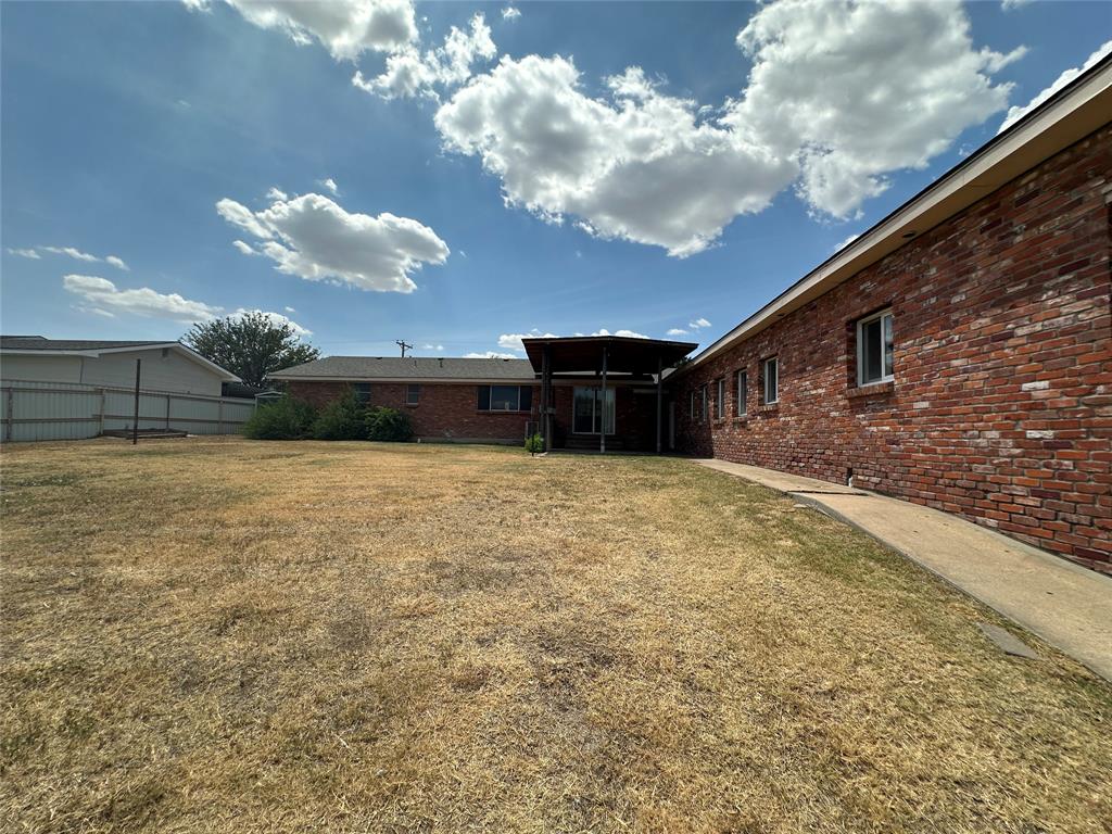 1308 Lion Street Property Photo 2