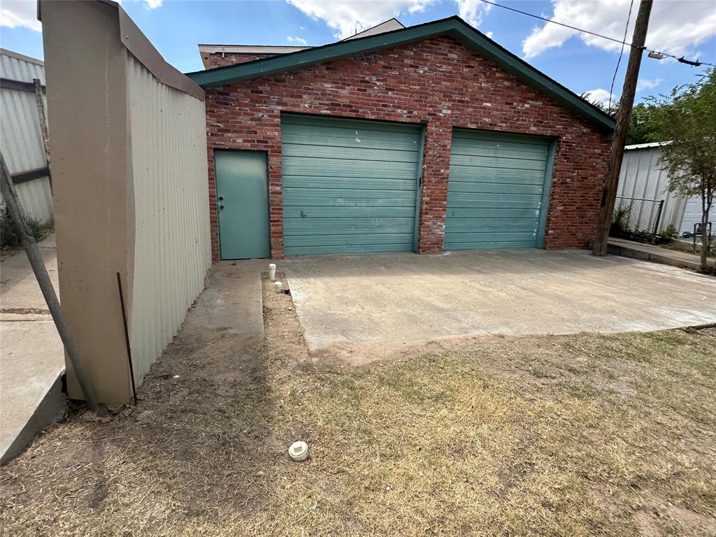1308 Lion Street Property Photo 4
