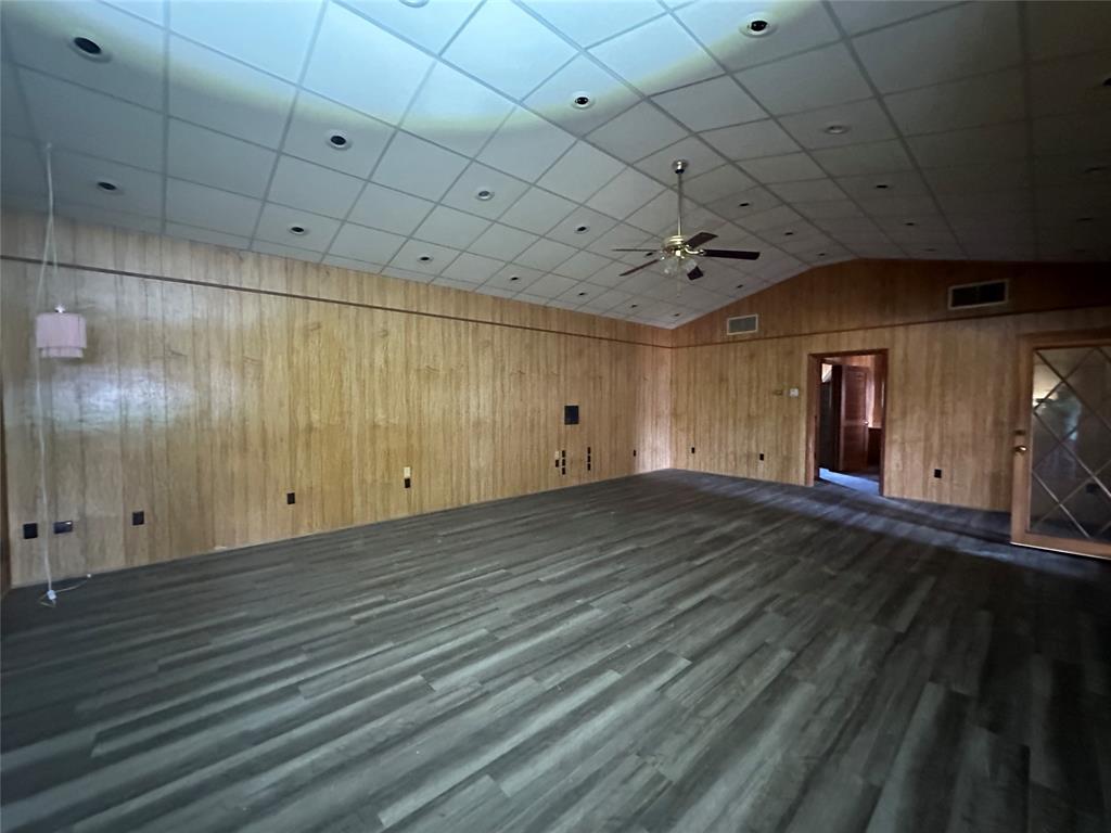 1308 Lion Street Property Photo 17