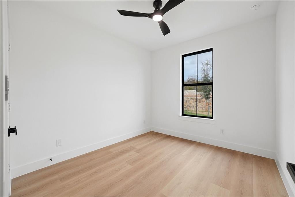 1636 W Wintergreen Road Property Photo 19