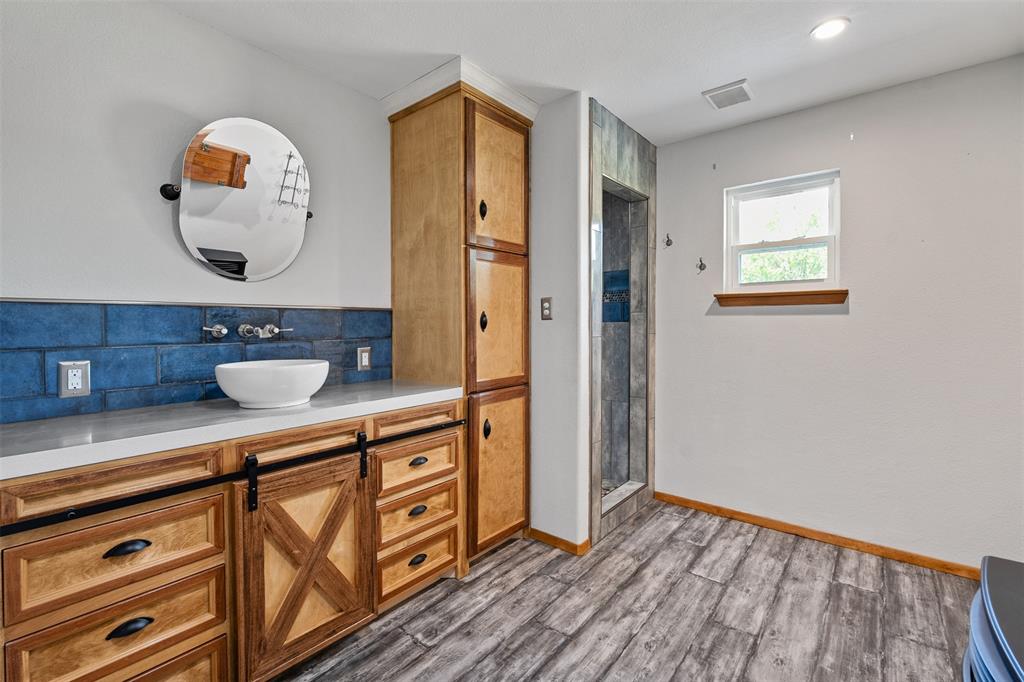 3672 E Fm 1861 Property Photo 20