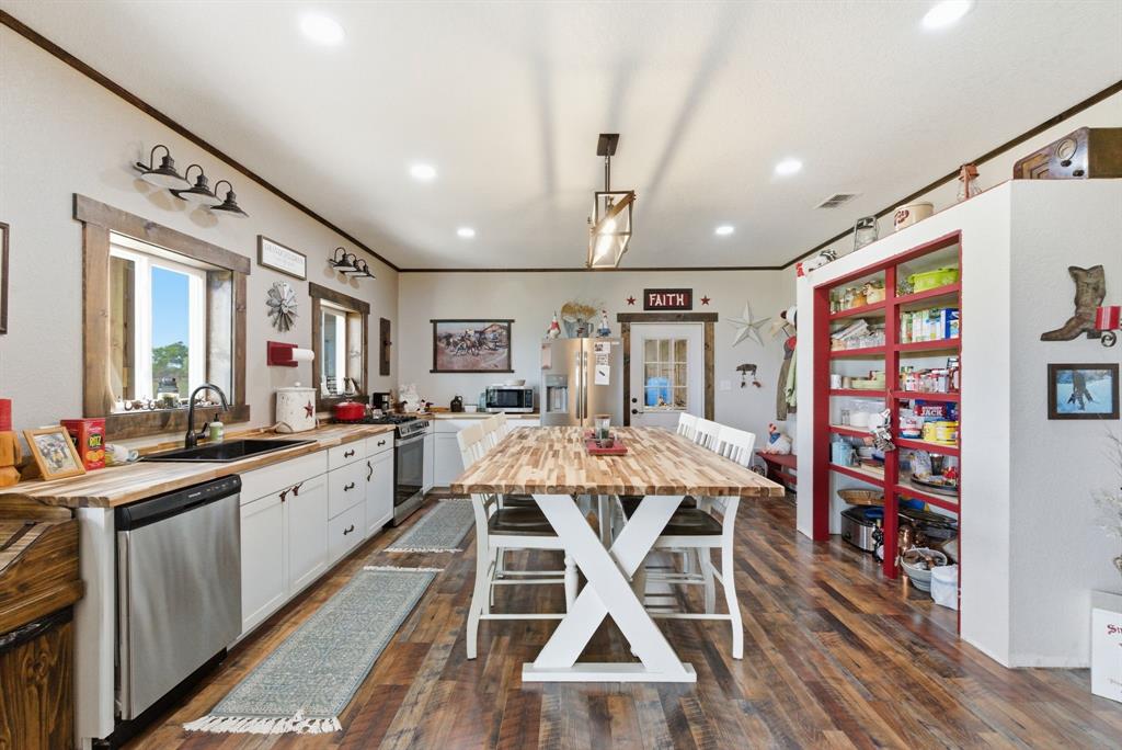8315 Cr 403 Property Photo 32