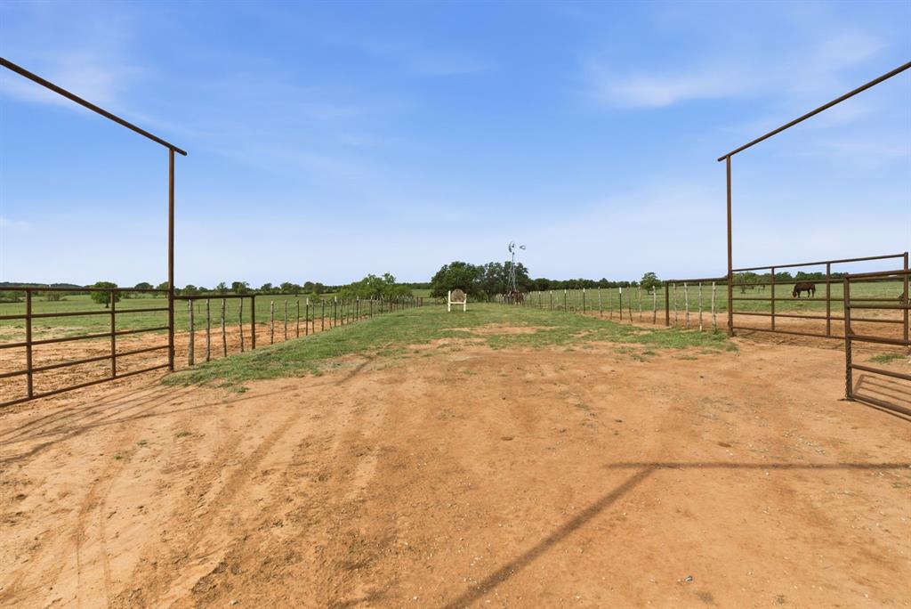 8315 Cr 403 Property Photo 39