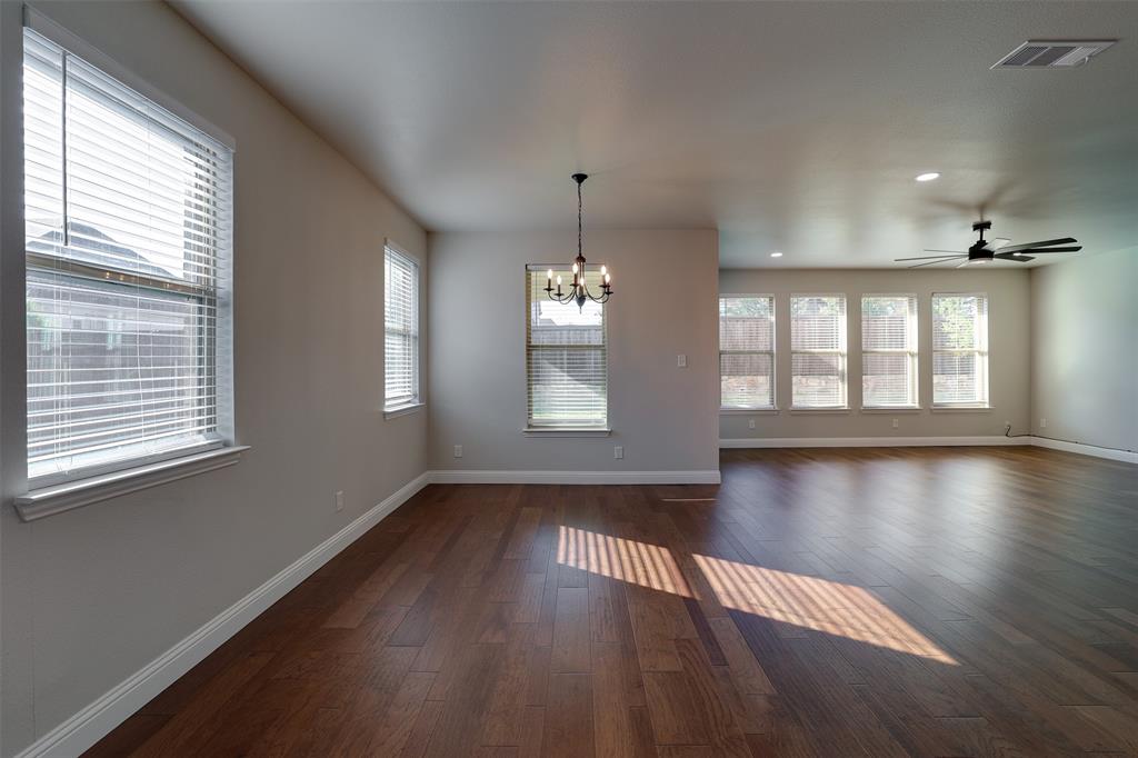1804 Eastwood Court Property Photo 5