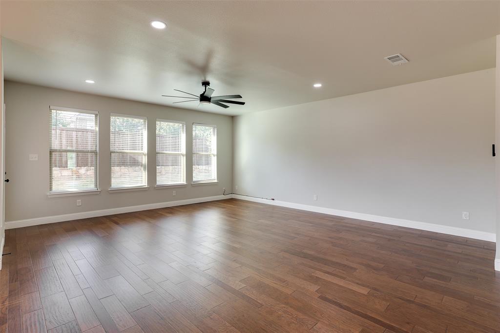 1804 Eastwood Court Property Photo 6
