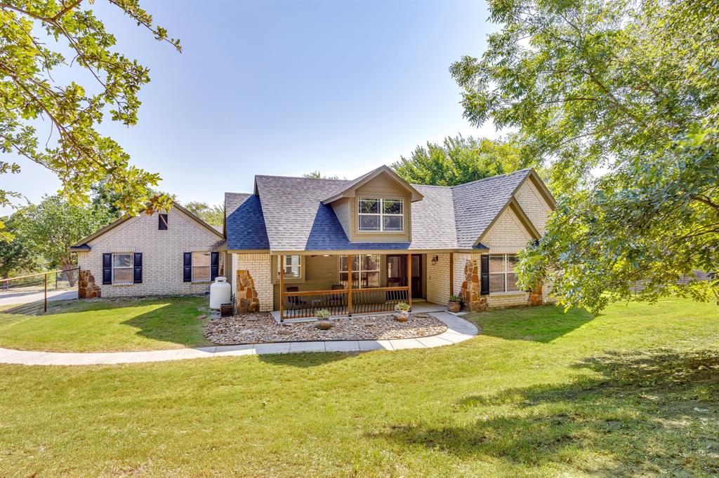 220 Royal Court Property Photo 1