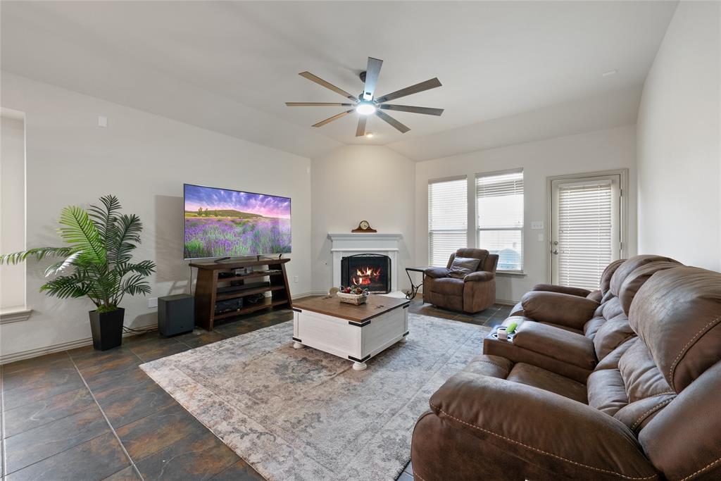 10232 Olivia Drive Property Photo 5