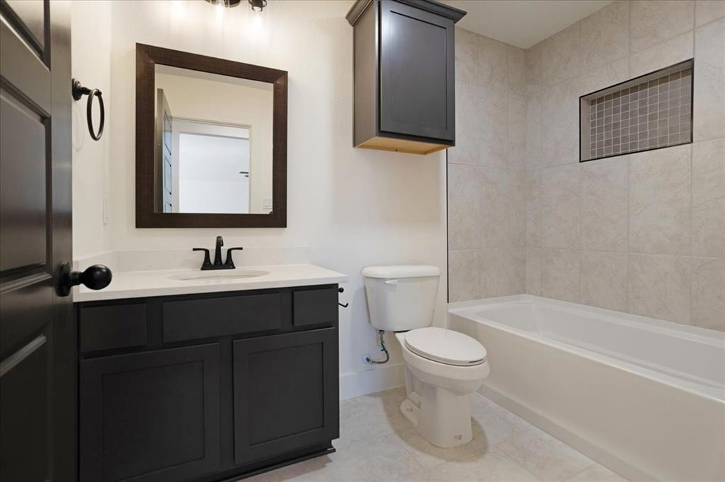 4300 Hummingbird Drive Property Photo 16