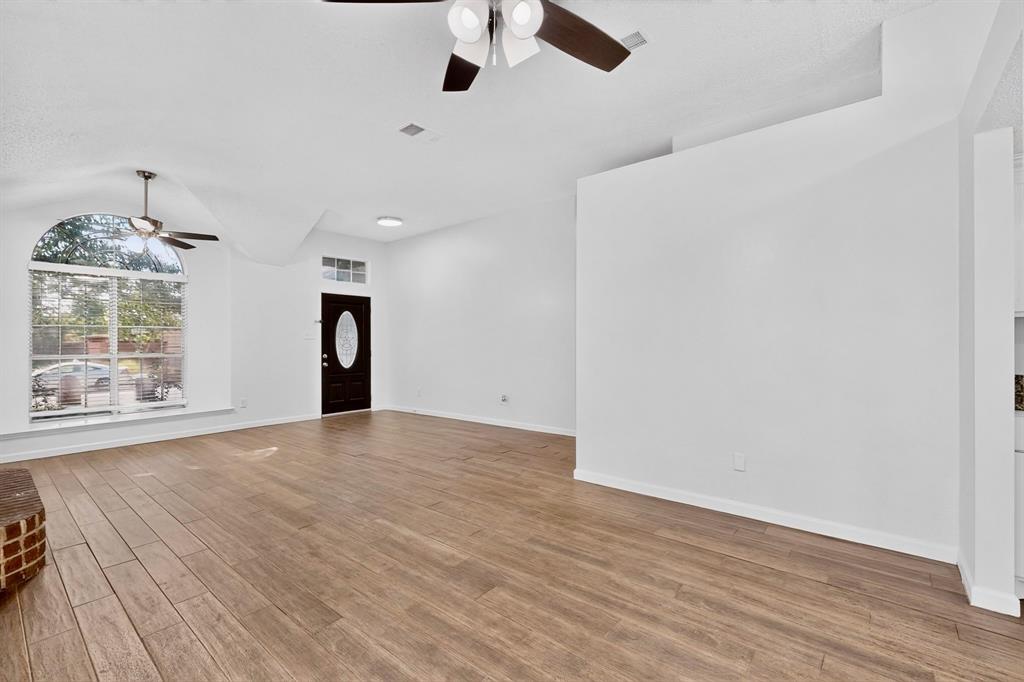 5205 Livermore Drive Property Photo 5
