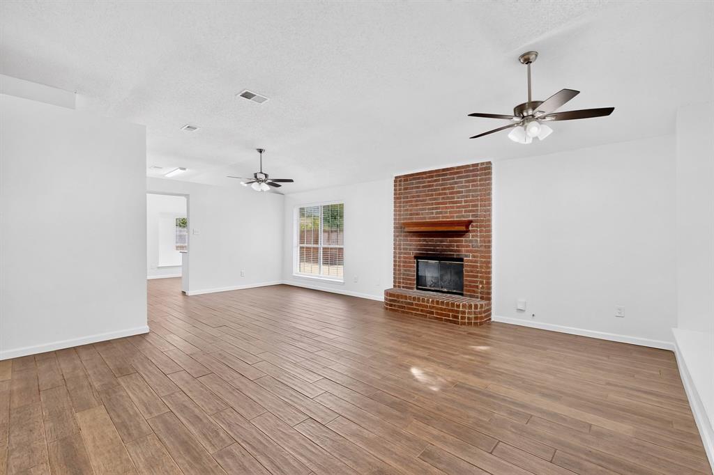 5205 Livermore Drive Property Photo 8