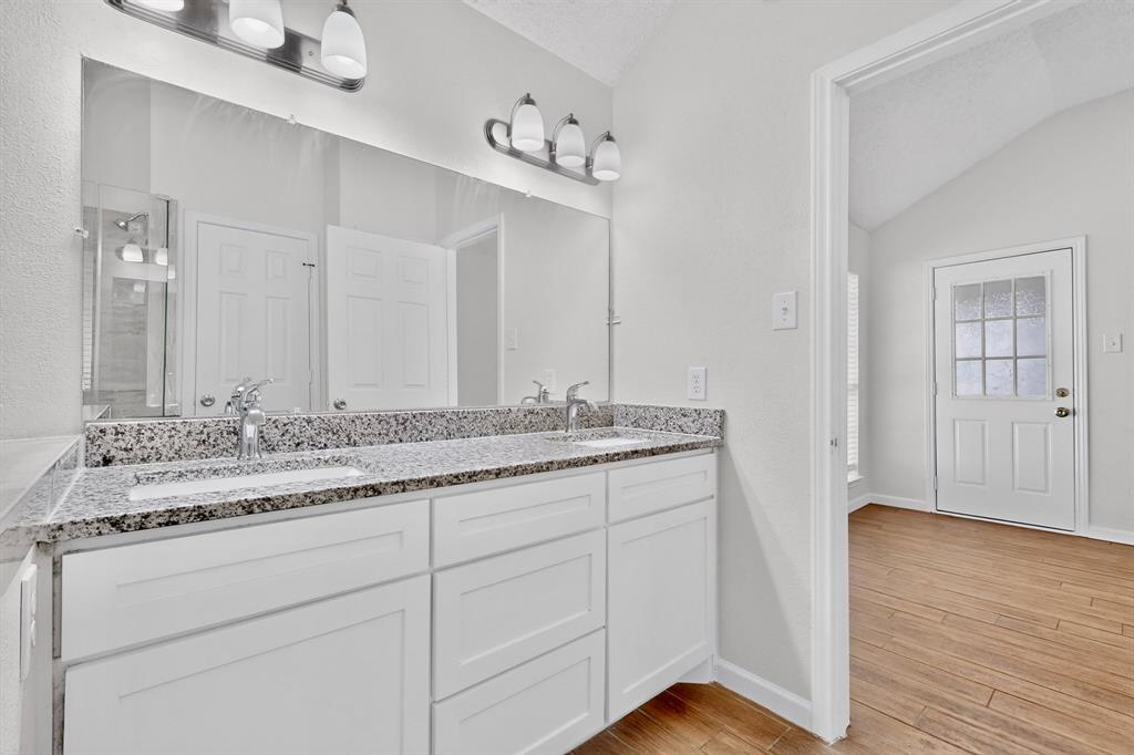 5205 Livermore Drive Property Photo 20
