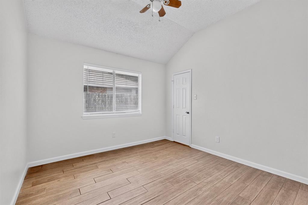 5205 Livermore Drive Property Photo 23