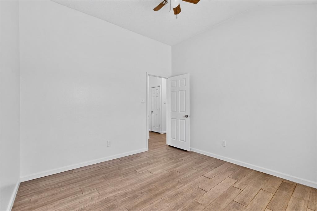 5205 Livermore Drive Property Photo 25