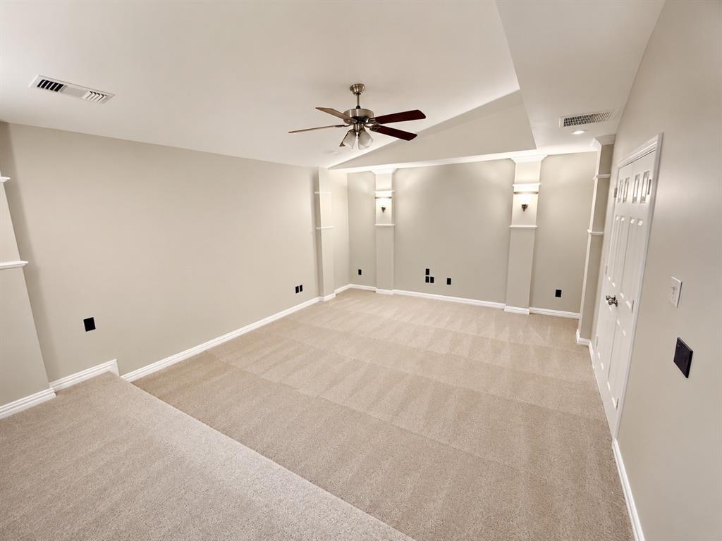 12204 Skipper Drive Property Photo 16