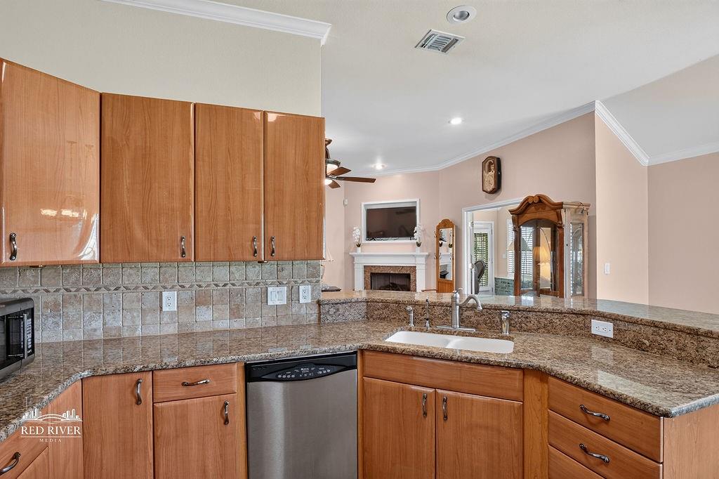 5211 Dalewood Drive Property Photo 9