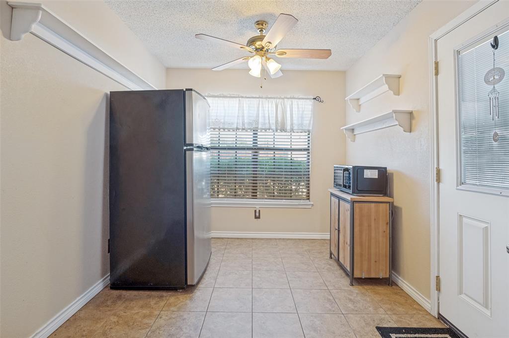 2910 Spinner Lane Property Photo 12