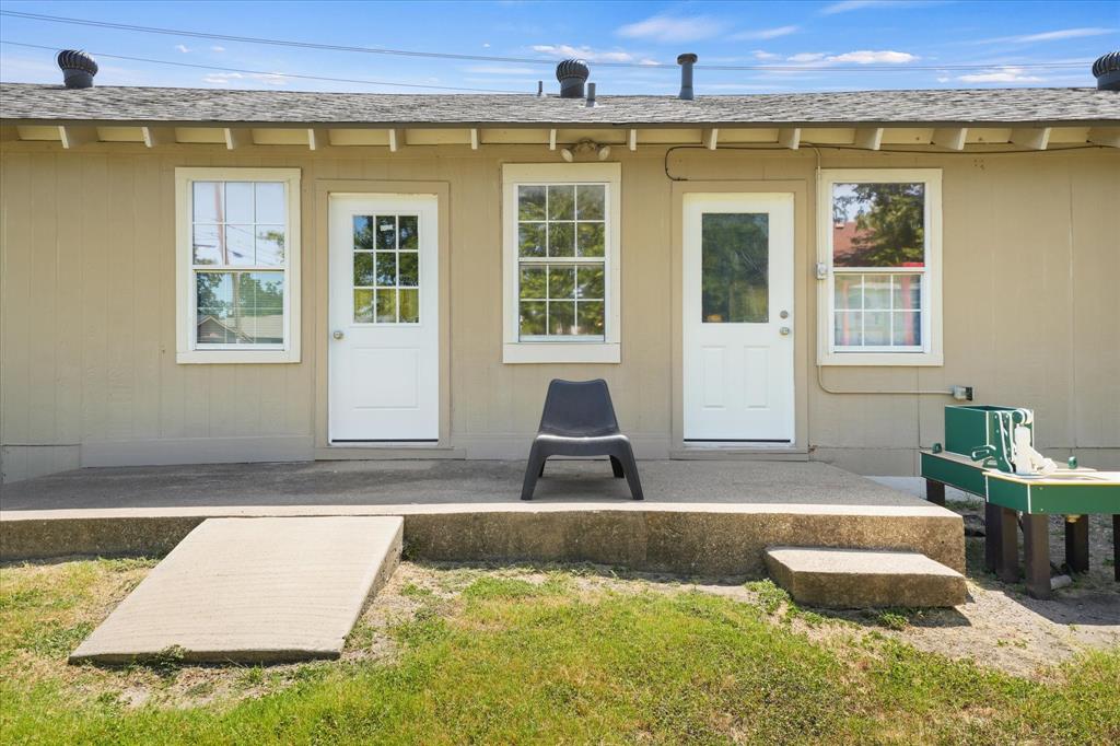 652 Meadow Park Drive Property Photo 23