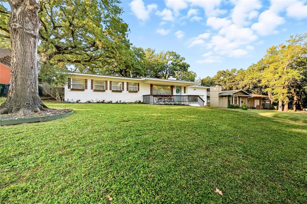 1310 W Cedar Street Property Photo 1