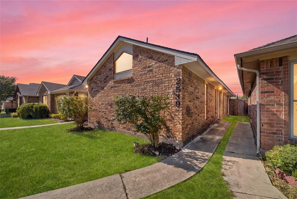 2539 Sunscape Lane Property Photo 1