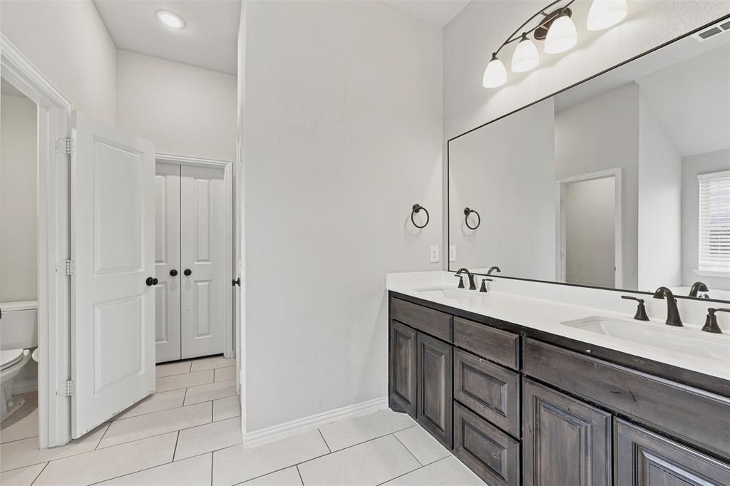 632 Steerman Court Property Photo 14