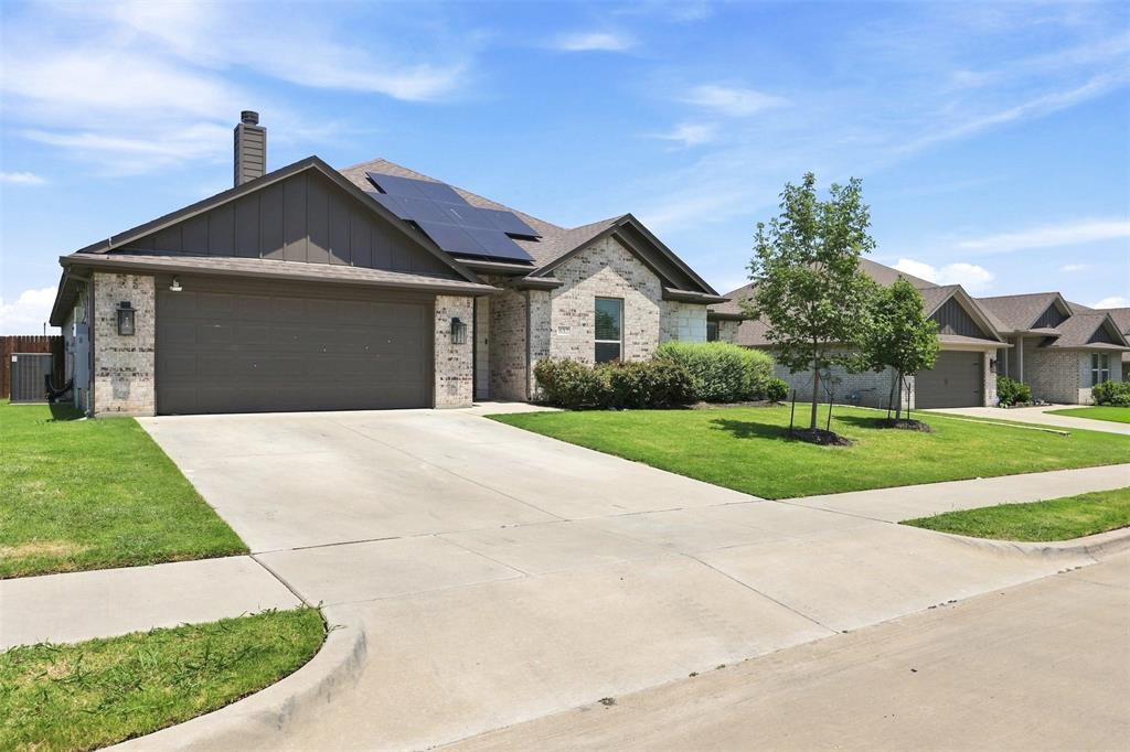 632 Steerman Court Property Photo 23