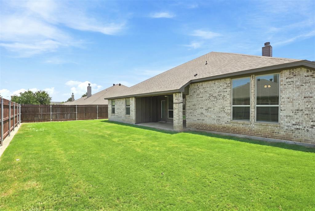 632 Steerman Court Property Photo 24