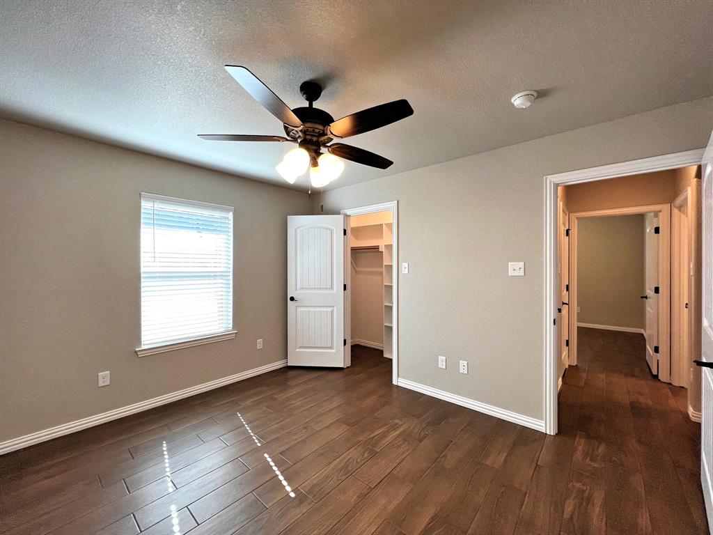 219 Clover Circle Property Photo 13