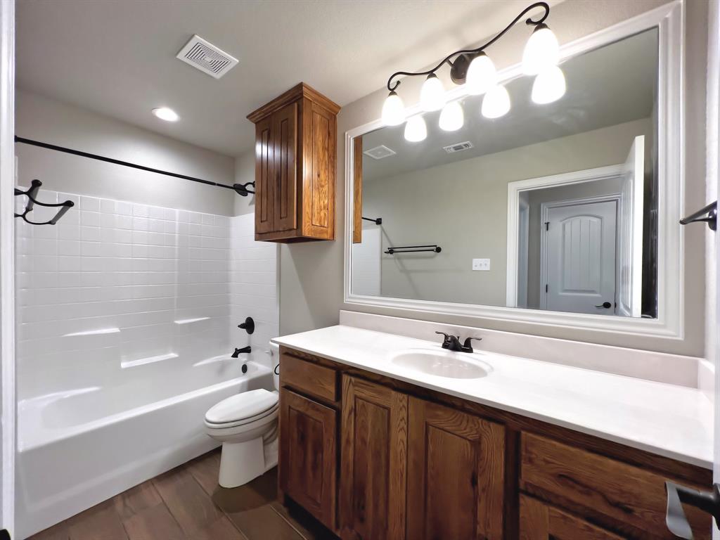 219 Clover Circle Property Photo 16
