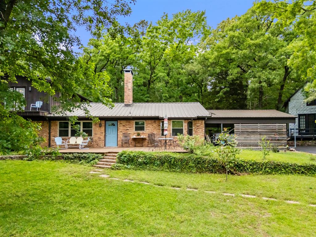 210 County Road 3495 Property Photo 2