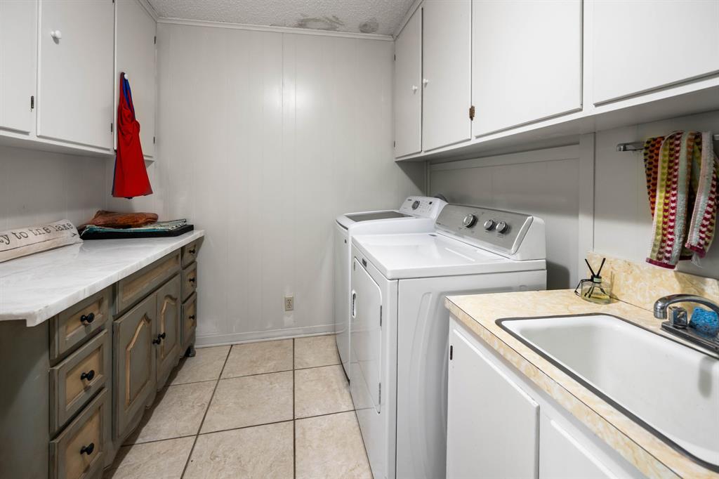 210 County Road 3495 Property Photo 20