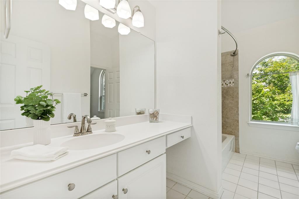 14624 Windsor Court Property Photo 23