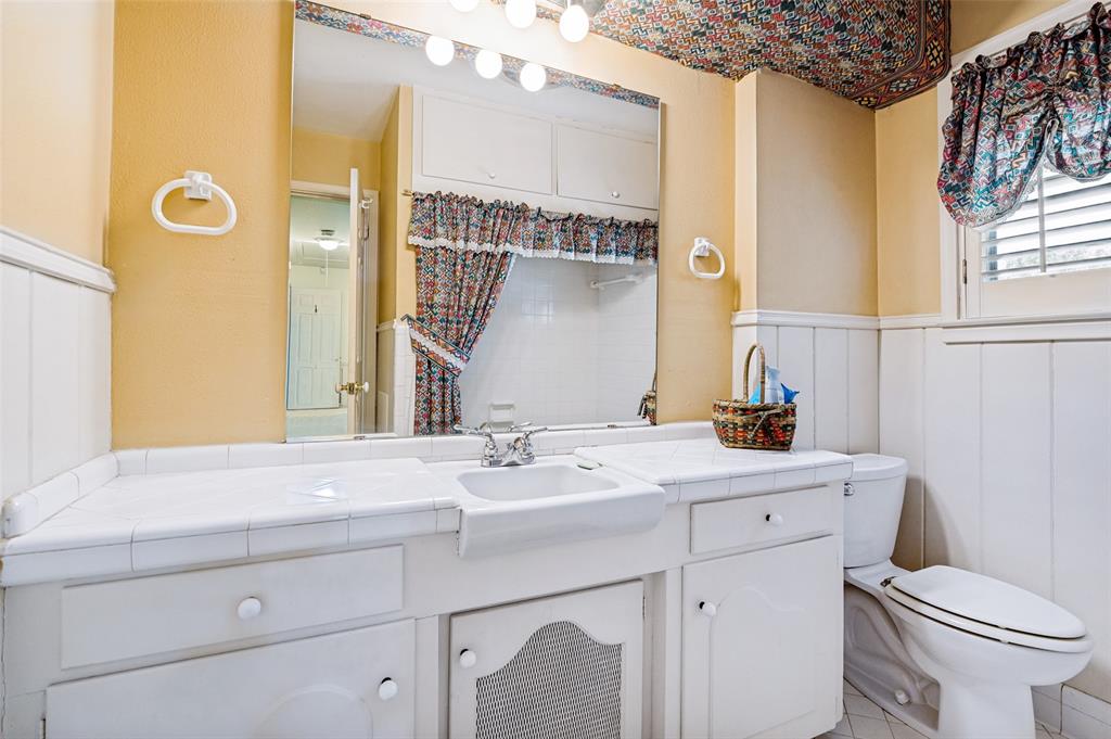 827 Oak Forest Drive Property Photo 22