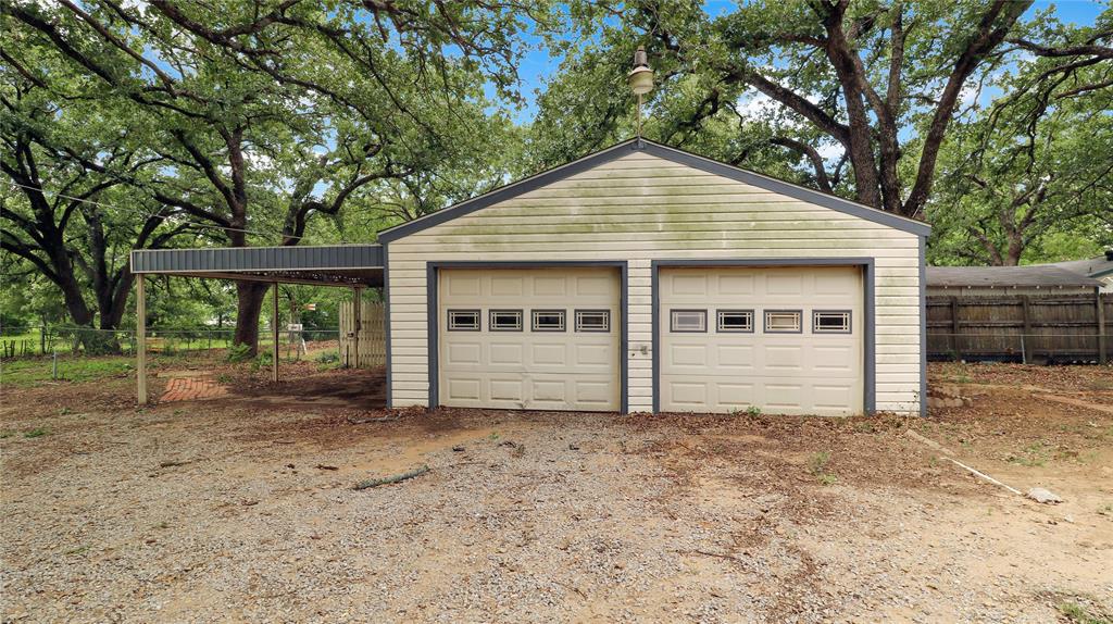 318 E Stark Road Property Photo 14