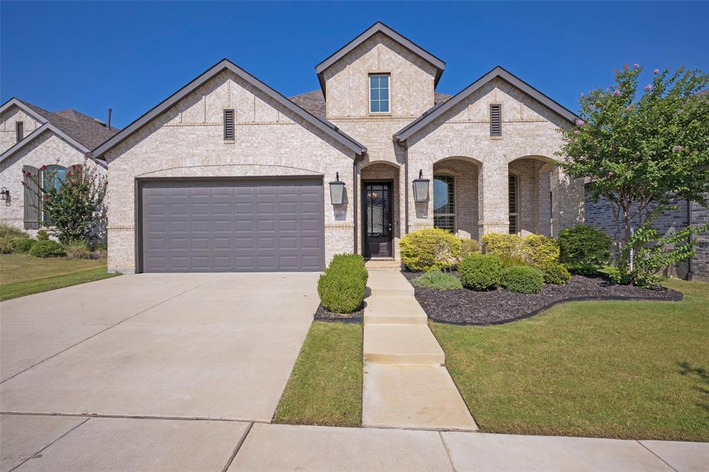 817 Nuthatch Court Property Photo 1
