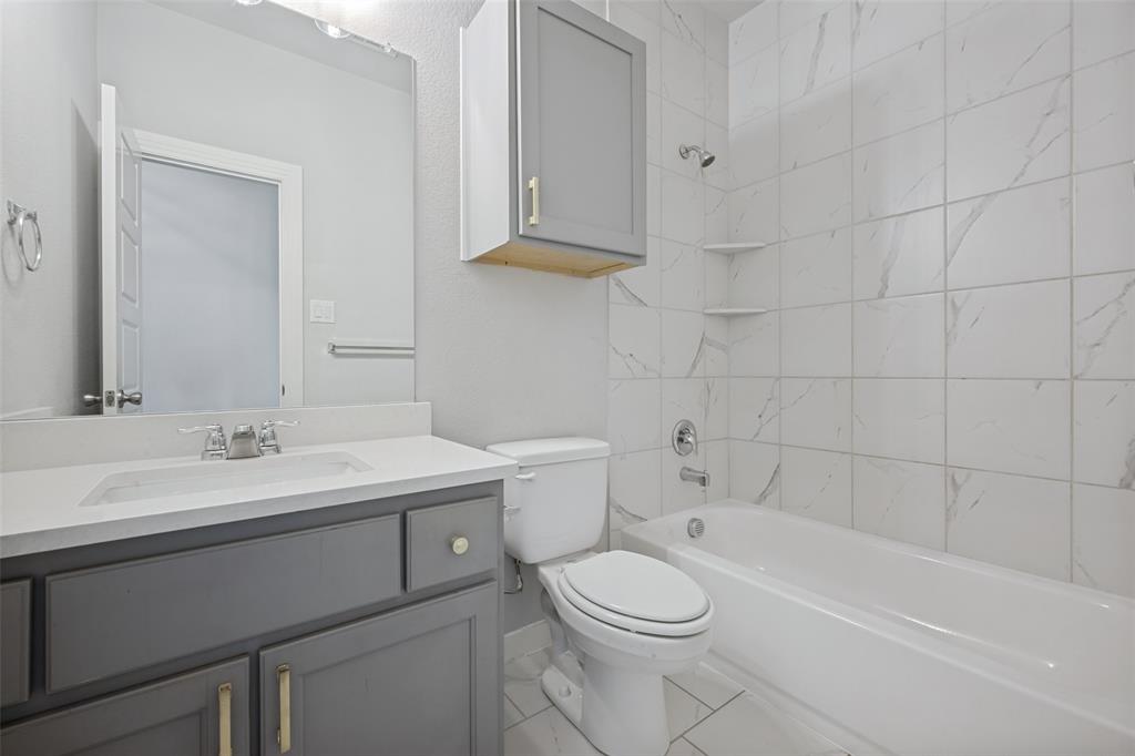 817 Nuthatch Court Property Photo 20