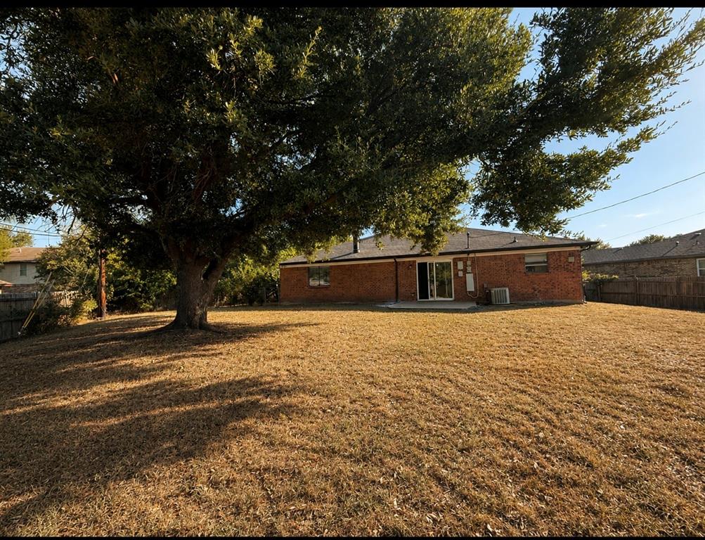 1105 Mapleview Drive Property Photo 14