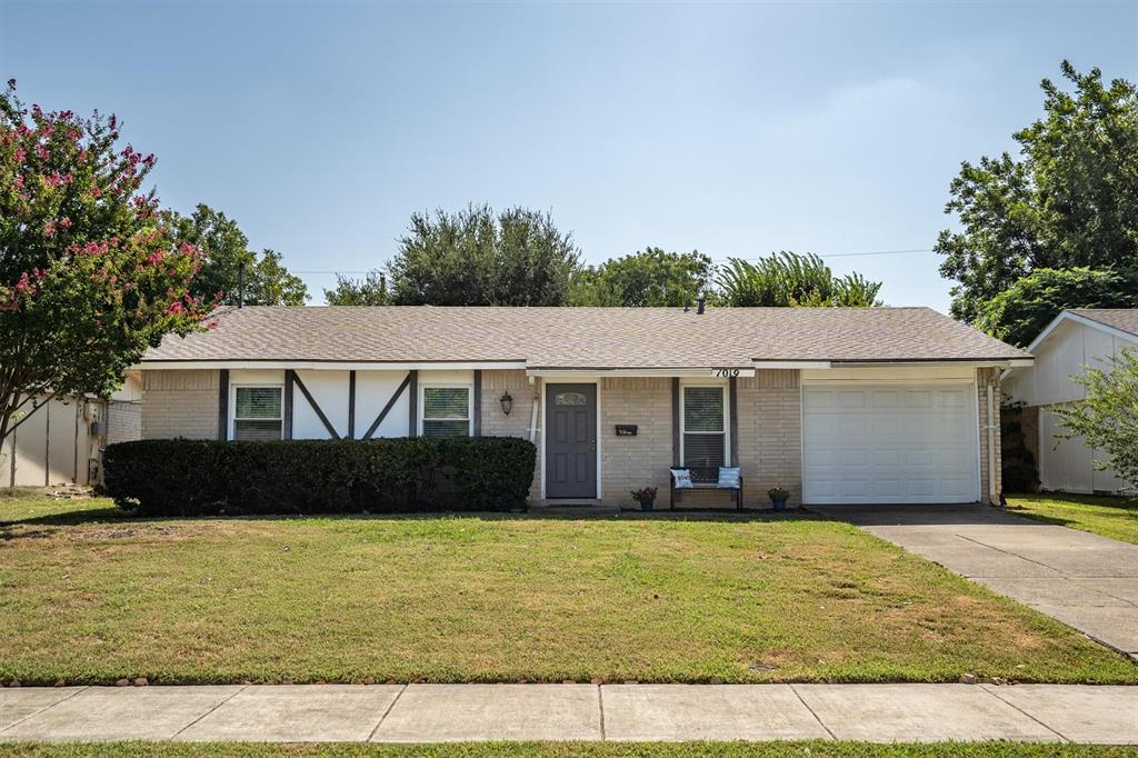 1019 Woodmere Drive Property Photo 1