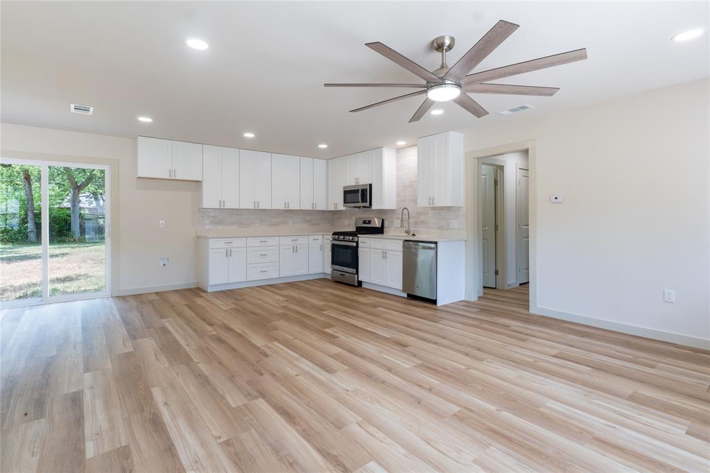 2514 Broadview Street Property Photo 8
