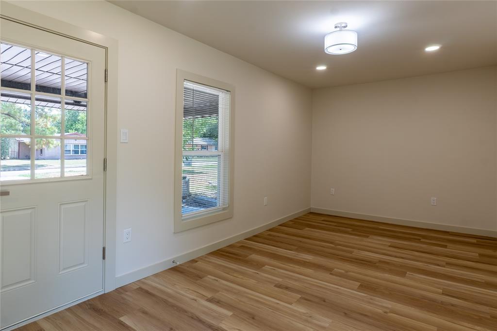 2514 Broadview Street Property Photo 11