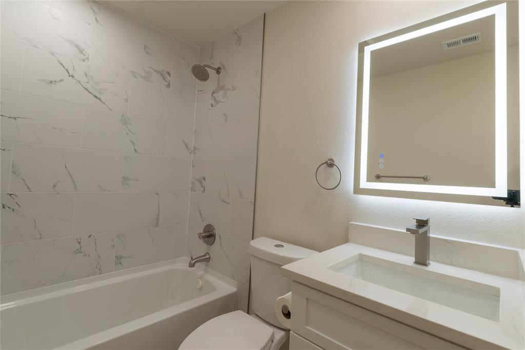 2514 Broadview Street Property Photo 14