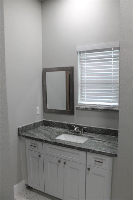 104 S Hubbard Street 3 Lots Property Photo 6